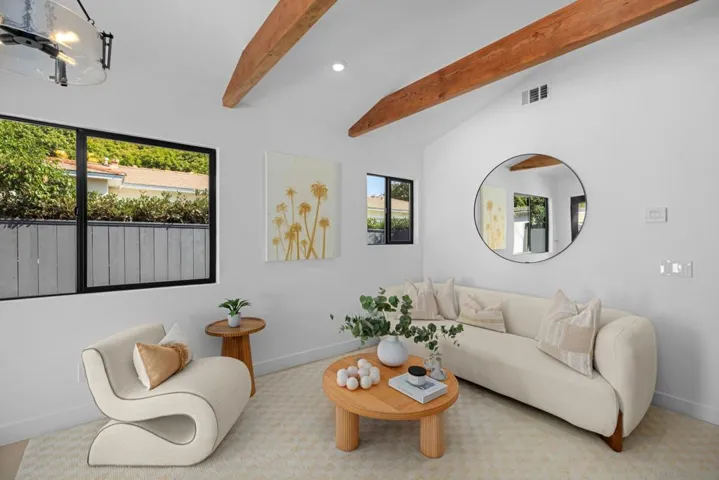 434 Bonair, La Jolla, California 92037