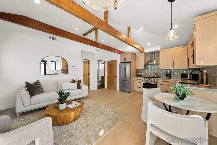 434 Bonair, La Jolla, California 92037