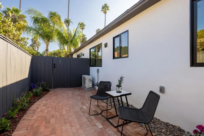 434 Bonair, La Jolla, California 92037