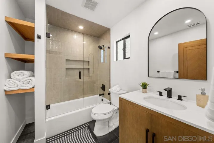 434 Bonair, La Jolla, California 92037