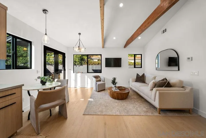 434 Bonair, La Jolla, California 92037