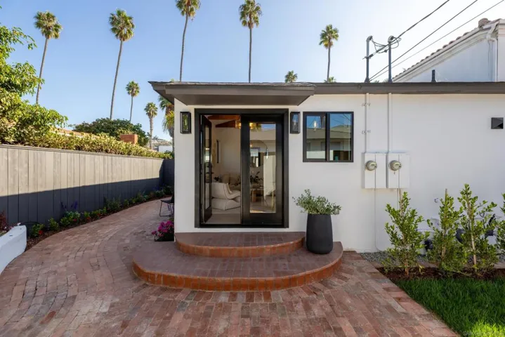 434 Bonair, La Jolla, California 92037