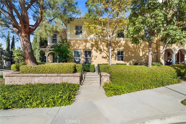97 Rinaldi, Irvine, California 92620