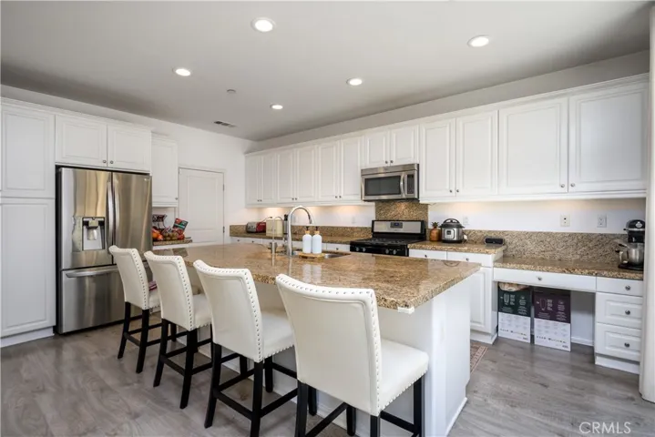 2878 Menorca, Corona, California 92881