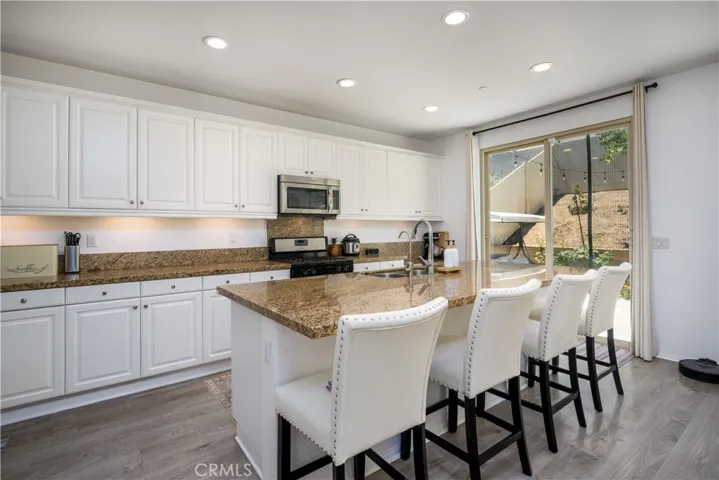 2878 Menorca, Corona, California 92881