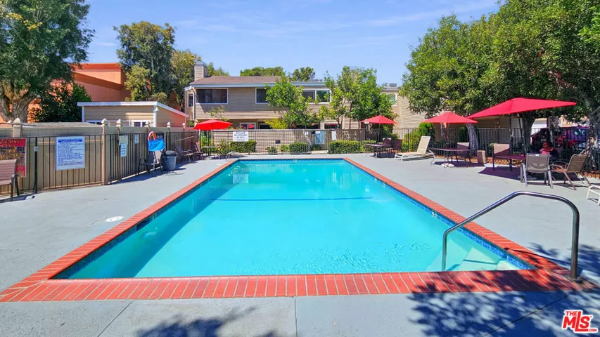 9928 Sepulveda Boulevard 5, Los Angeles, California 91345
