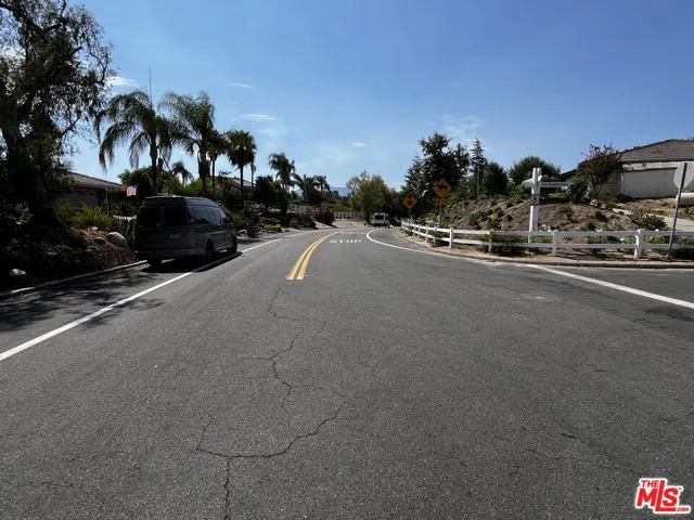 30090 Del Rey Road, Temecula, California 92591