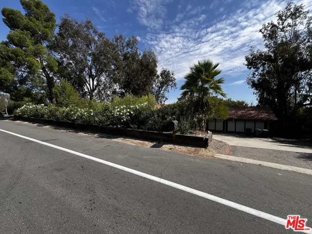 30090 Del Rey Road, Temecula, California 92591