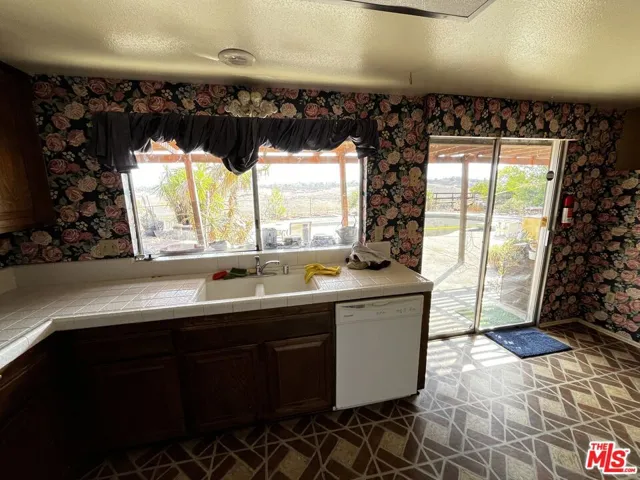 30090 Del Rey Road, Temecula, California 92591