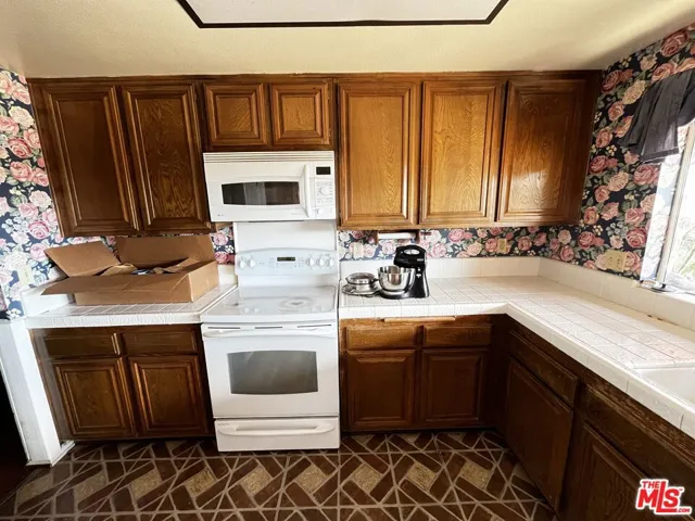 30090 Del Rey Road, Temecula, California 92591