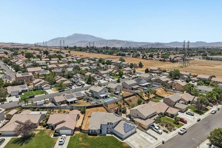 37-web-or-mls-Trinette Dr-S1607-037