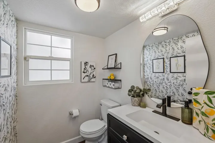 17-web-or-mls-Trinette Dr-S1607-017