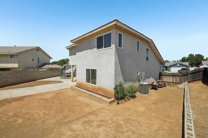 31-web-or-mls-Trinette Dr-S1607-031