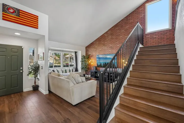 19-web-or-mls-Trinette Dr-S1607-019