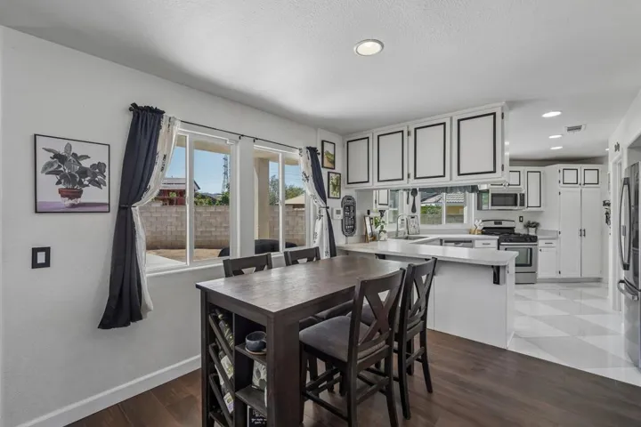 7-web-or-mls-Trinette Dr-S1607-007