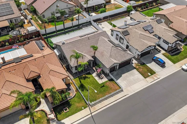 1166 Brookmeade Cir, Beaumont, California 92223