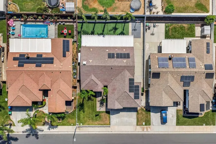 1166 Brookmeade Cir, Beaumont, California 92223