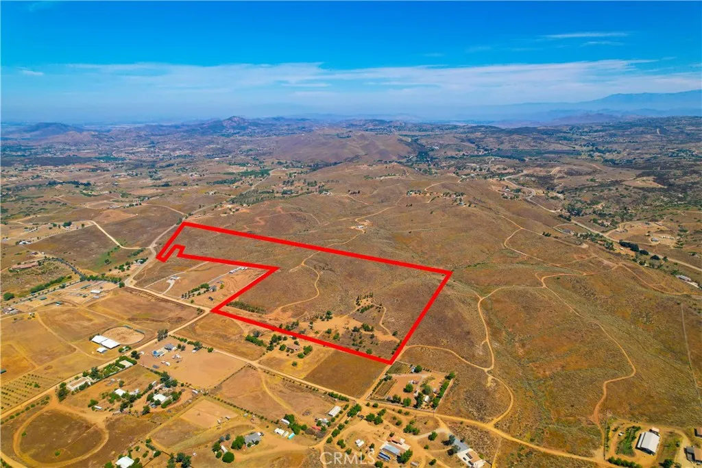 rough outline of parcel from west