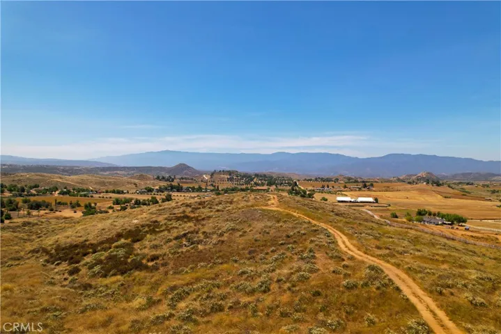 39282 San Ignacio Road, Hemet, California 92544