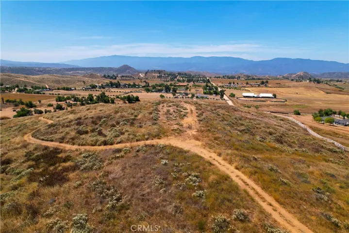 39282 San Ignacio Road, Hemet, California 92544