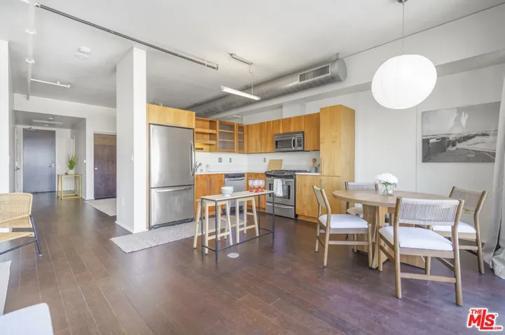 1100 S Hope Street 914, Los Angeles, California 90015