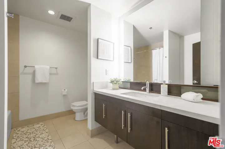 1100 S Hope Street 914, Los Angeles, California 90015