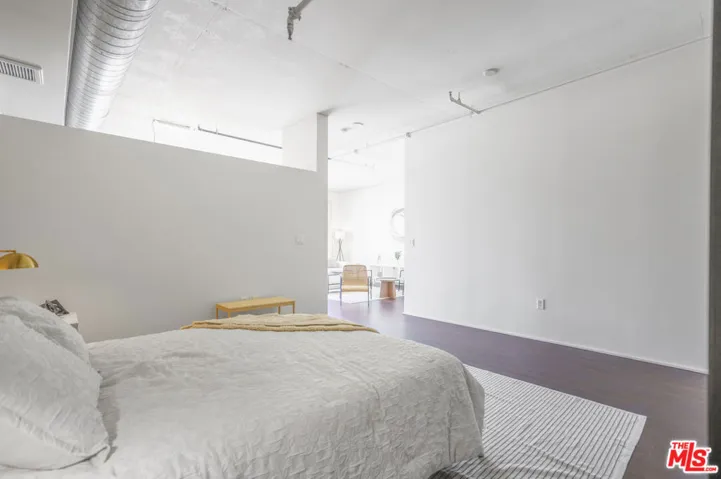 1100 S Hope Street 914, Los Angeles, California 90015