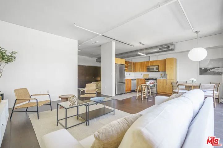1100 S Hope Street 914, Los Angeles, California 90015