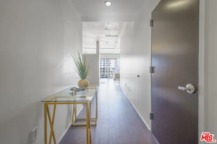 1100 S Hope Street 914, Los Angeles, California 90015