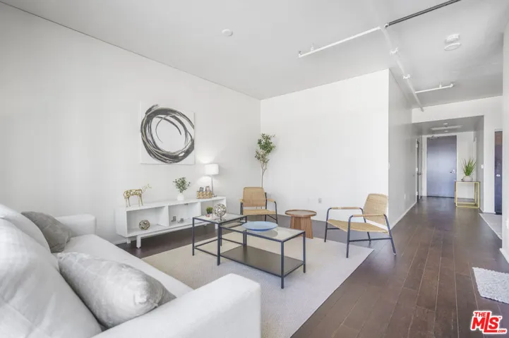 1100 S Hope Street 914, Los Angeles, California 90015