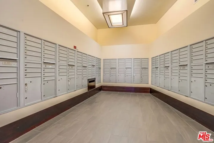 1100 S Hope Street 914, Los Angeles, California 90015