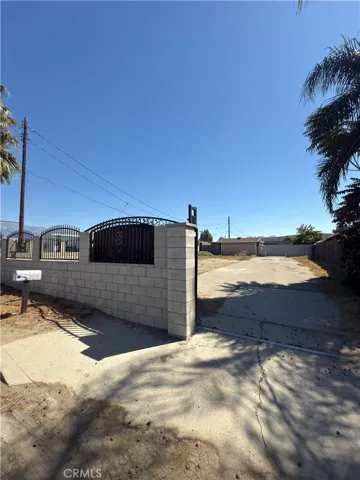 Front Entrance and Front Yard