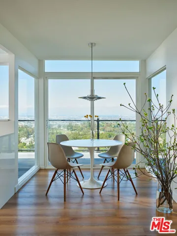 12 Deerhill Drive, Palos Verdes Peninsula, California 90274