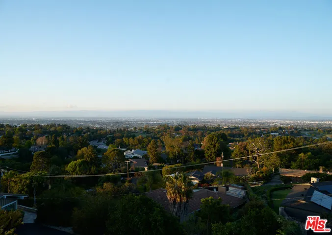 12 Deerhill Drive, Palos Verdes Peninsula, California 90274
