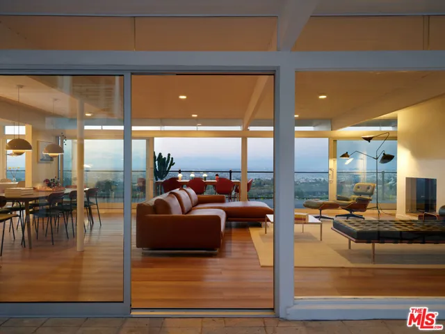 12 Deerhill Drive, Palos Verdes Peninsula, California 90274