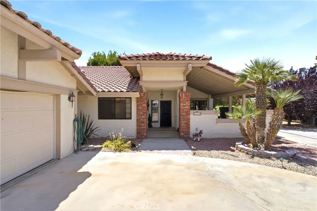 14779 Greenbriar, Helendale, California 92342 — photo 4
