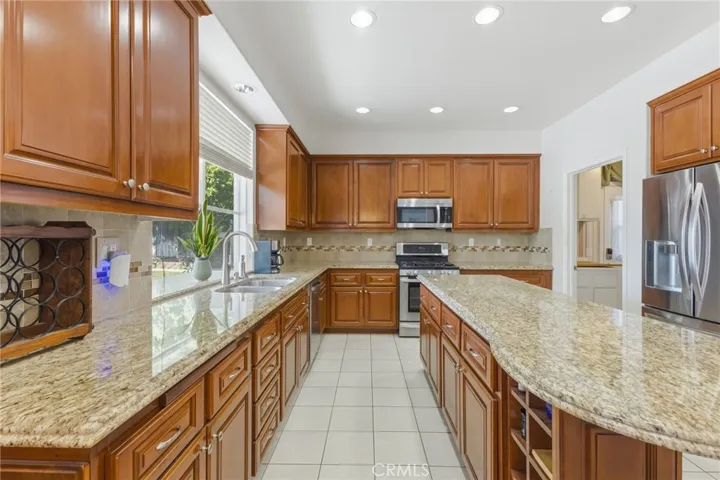 1184 Tesoro, Corona, California 92879