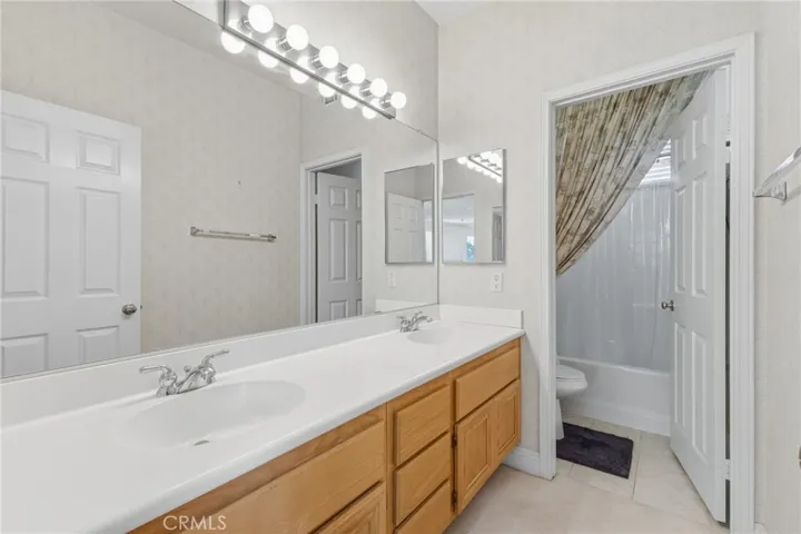 1184 Tesoro, Corona, California 92879