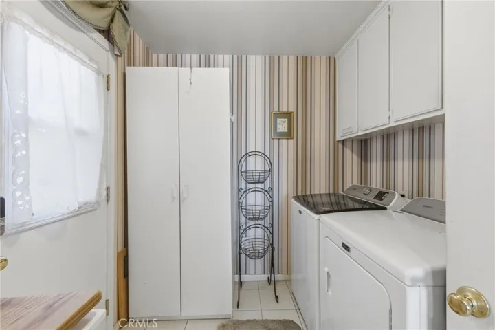 1184 Tesoro, Corona, California 92879