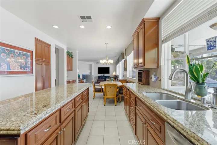 1184 Tesoro, Corona, California 92879