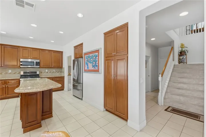1184 Tesoro, Corona, California 92879