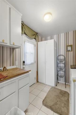 1184 Tesoro, Corona, California 92879