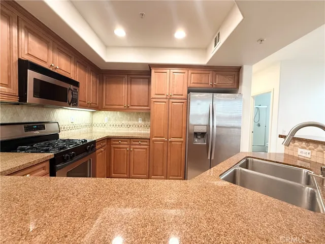 73 Stepping Stone, Irvine, California 92603