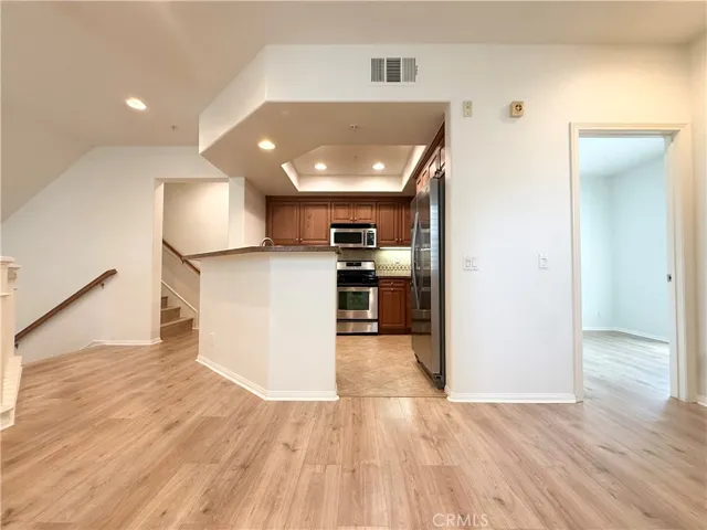 73 Stepping Stone, Irvine, California 92603