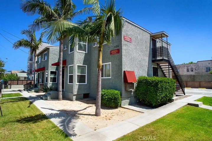 1134 W 39th, Los Angeles, California 90037