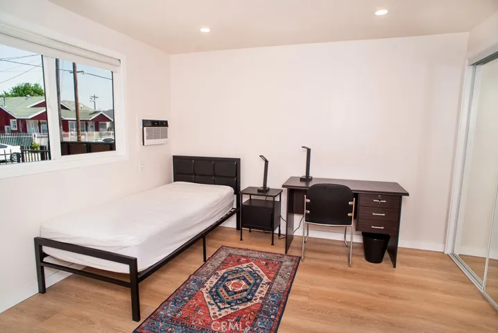 1134 W 39th, Los Angeles, California 90037