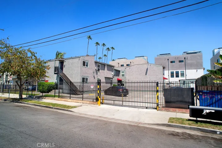1134 W 39th, Los Angeles, California 90037