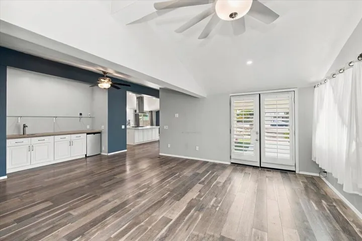 40-Family Room