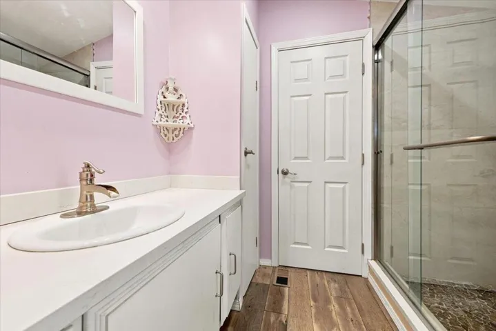 51-Bathroom
