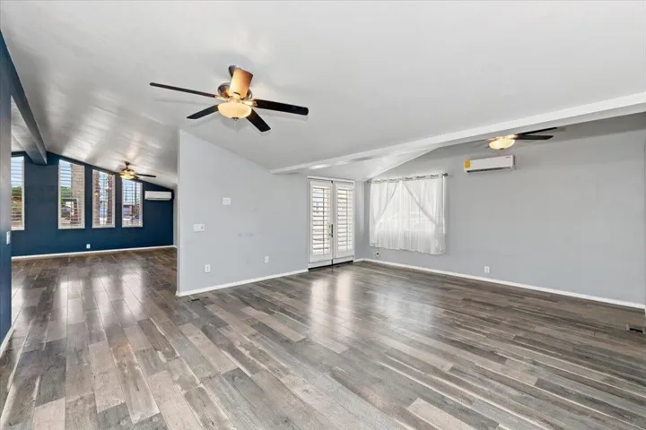 39-Family Room
